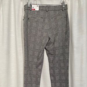 Express skinny pant.  Size 00R  Mid Rise